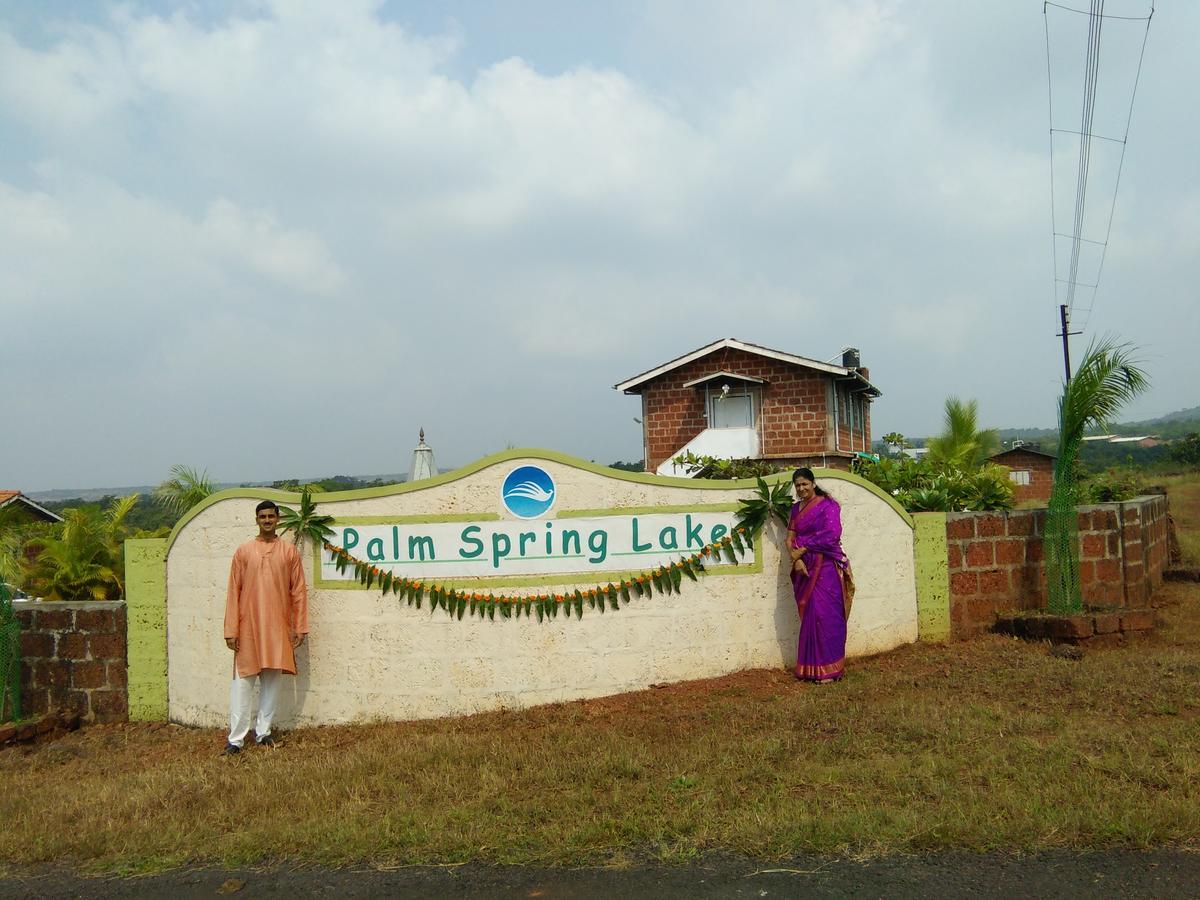 Palm Springs Lake Resort Jaitapur Bagian luar foto